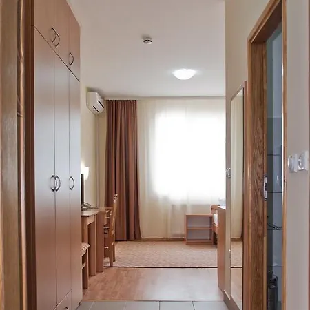 Garni Alma מלון