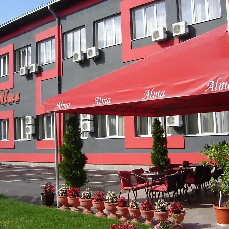 מלון Garni Alma 2*