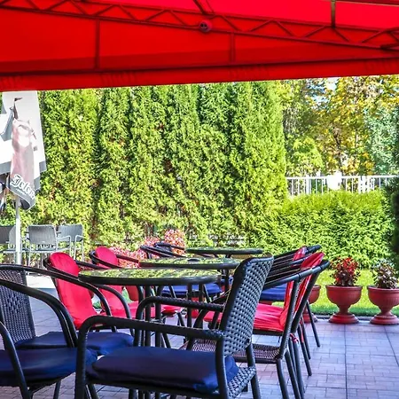 Garni Alma Hotel 2*