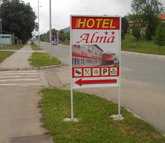 ホテル Garni Alma