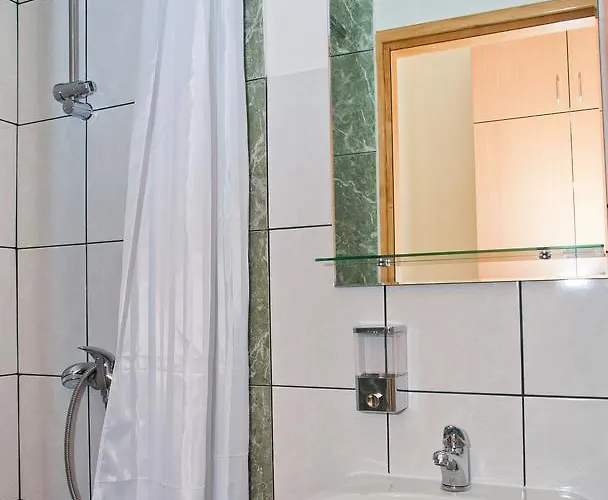 ホテル Garni Alma