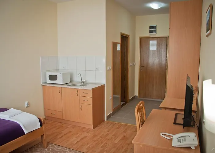 Garni Alma ピロト